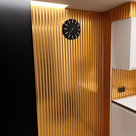 Goldowy Apartament Konin Конин Екстериор снимка